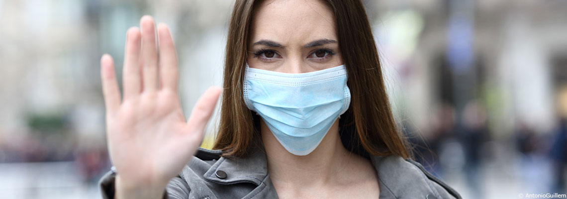 Ne pas porter de masque pour se protéger du coronavirus est une &quot;grande erreur&quot;, affirme un haut scientifique chinois