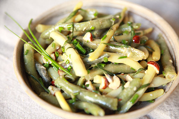 Salade de haricots verts aux noisettes